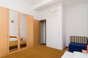 1 habitación, internet y ropa de cama 