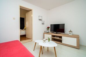 1 bedroom, iron/ironing board, WiFi, bed sheets - Apartment Laura - Lapad - One-Bedroom Apartment with Terrace (Dubrovnik)