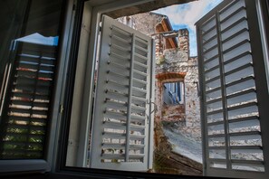 Interior - Apartment Dumaneo Art  - Two Bedroom Apartment (Split)