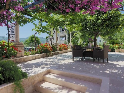 Apartments & Room Eva Slano - Chambre Double avec Balcon et Vue sur la Mer (Kamara)