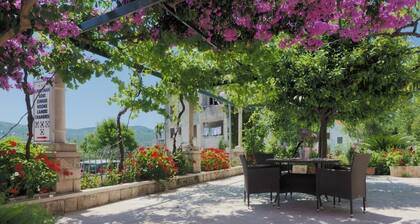 Apartments & Room Eva Slano - Chambre Double avec Balcon et Vue sur la Mer (Kamara)