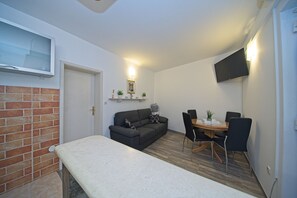 Interior - Apartment Alva - Two Bedroom Apartment with Terrace (Splitska)