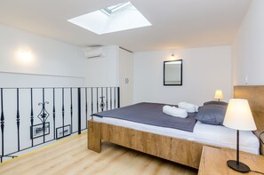 1 dormitorio, escritorio, wifi y ropa de cama