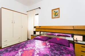 1 chambre, accès à Internet, literie fournie