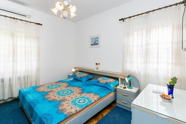 1 chambre, accès à Internet, literie fournie