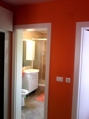 Hair dryer, towels - Apartment Gigi - Two Bedroom Apartment with Terrace and Sea View (Dubrovnik)