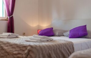 1 bedroom, free WiFi, bed sheets - Apartments Nena (ST) - One Bedroom Apartment with Terrace and Sea View (Pisak)