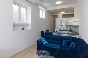 Flat-screen TV - Apartment Vino & Gitara - Studio apartment (Dubrovnik)