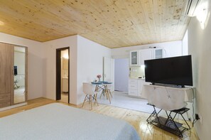 Bügeleisen/Bügelbrett, kostenloses WLAN, Bettwäsche