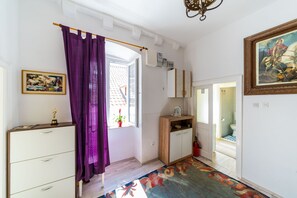 Interior - Rooms Katja & Lara - Twin Room (Dubrovnik)