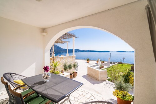 Apartments Sandito-Double Room with Terrace and Sea View