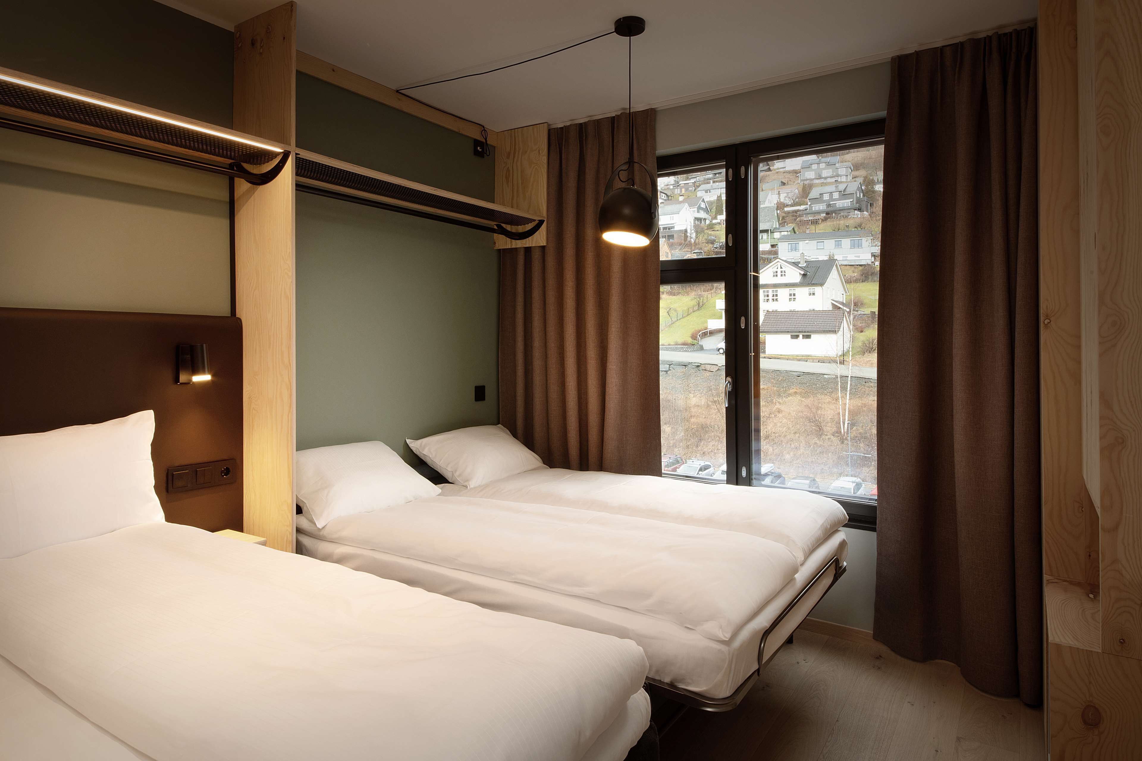 standard twin room | 1 bedroom, pillow-top beds, minibar, free cots/infant beds