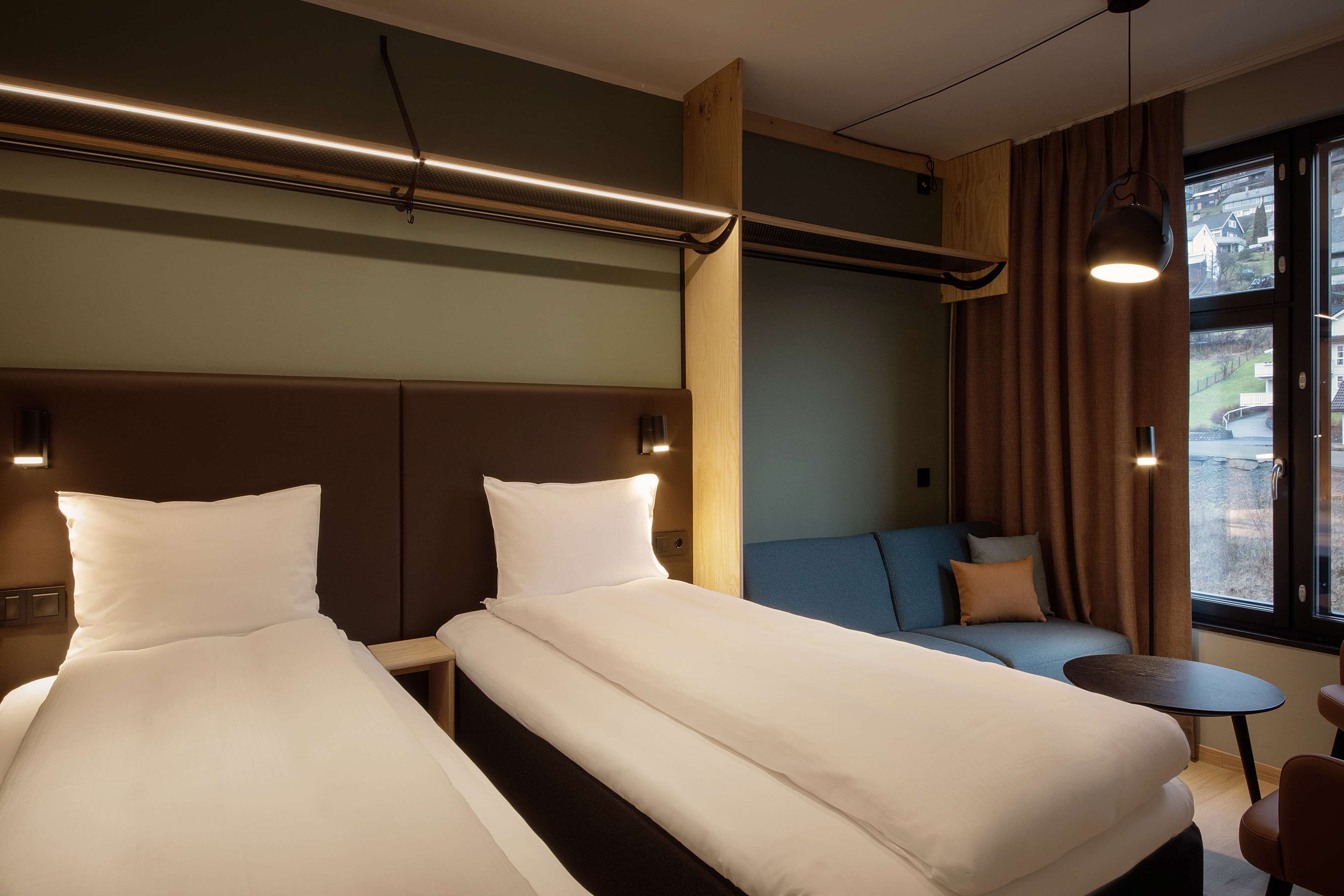standard twin room | 1 bedroom, pillow-top beds, minibar, free cots/infant beds