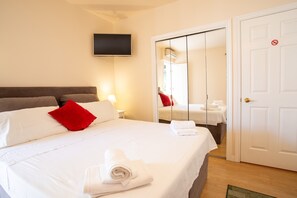 1 bedroom, iron/ironing board, WiFi, bed sheets