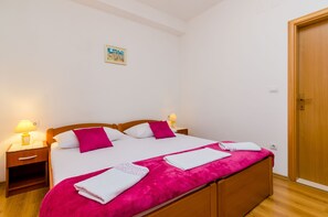 1 bedroom, Internet, bed sheets - Guesthouse Matusic - Double Room (Dubrovnik)