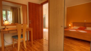 1 bedroom, iron/ironing board, free WiFi, bed sheets - Apartment Villa Molina - One-Bedroom Apartment with Terrace and Sea View (Mlini)