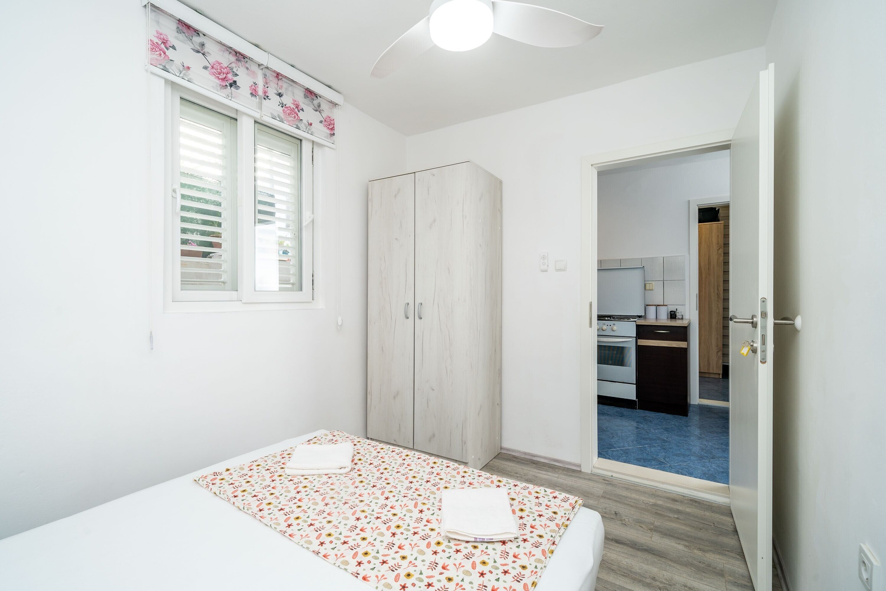 1 habitación, wifi y ropa de cama 