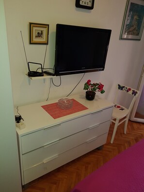 1 bedroom, Internet, bed sheets