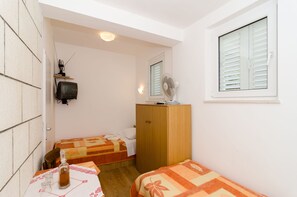 1 bedroom, free WiFi, bed sheets - Katarina rooms - twin room (Dubrovnik)