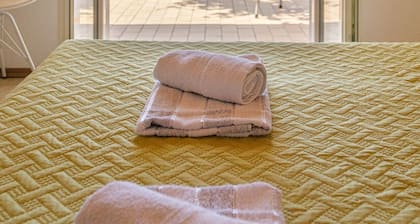 Chambres Sani - Chambre Double avec Terrasse et Vue sur la Mer (S3)