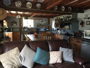 Daily English breakfast (GBP 10.00 per person) - Belhuish Farmhouse (Wareham)