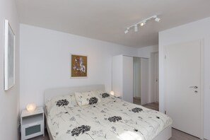 2 bedrooms, iron/ironing board, Internet, bed sheets - Apartment Rea Zaton - Two-Bedroom Apartment (Zaton)
