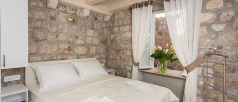 1 chambre, Wi-Fi gratuit, draps fournis