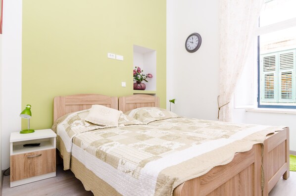 1 bedroom, Internet, bed sheets