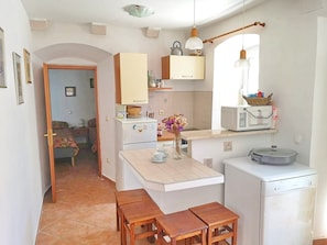 Fridge, microwave, oven, stovetop