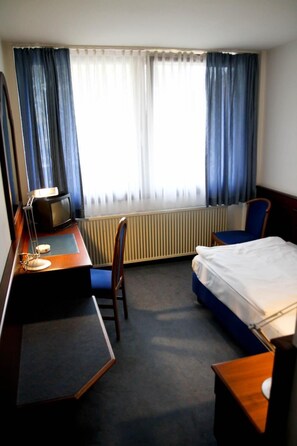 Schreibtisch, kostenloses WLAN