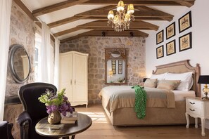 1 غرفة نوم ومكواة/لوح كي وواي فاي وملاءات أسرّة