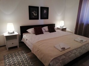 2 chambres, fer et planche Ă repasser, accĂšs Internet, draps fournis