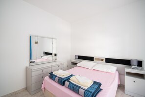 3 bedrooms, Internet, bed sheets