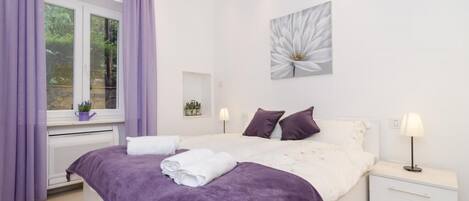 2 soverom, strykejern/-brett, internettilgang og sengetøy