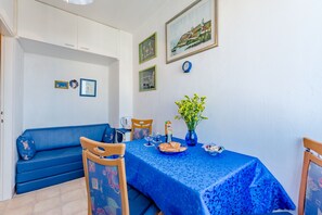 Dining - Studio Apartment Ecija (ST) (Split)