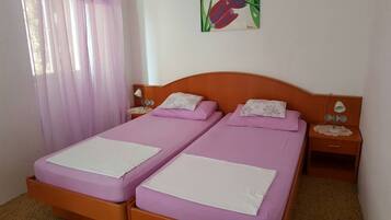 1 bedroom, WiFi, bed sheets