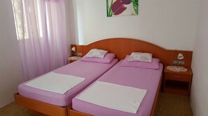 1 bedroom, WiFi, bed sheets - Rooms Milena - Double or Twin Room with External Private Bathroom (Lopud)