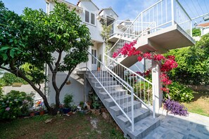 Property grounds - Apartment Matej - One Bedroom Apartment (Dubrovnik)