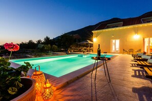 Pool - Villa Rubea - Three Bedroom Villa with Terrace and Swimming Pool (Zvekovica)