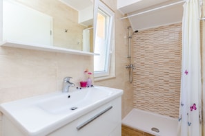 Hair dryer, towels