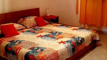 1 bedroom, WiFi, bed sheets