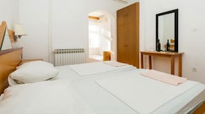 واي فاي وملاءات أسرّة