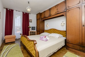 3 Schlafzimmer, Bügeleisen/Bügelbrett, WLAN, Bettwäsche