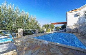 Pool - House Green Side Sunset- Four Bedroom House with Pool and Sea View (Prigradica)
