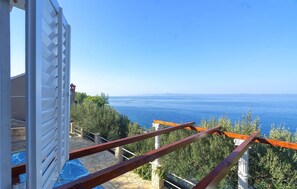 Property grounds - House Green Side Sunset- Four Bedroom House with Pool and Sea View (Prigradica)