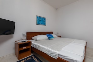 1 chambre, accès Internet, draps fournis