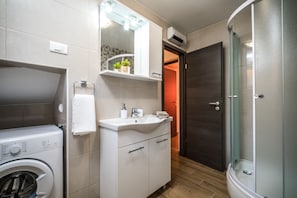 Hair dryer, towels