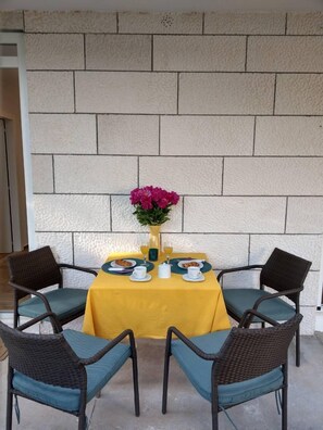 Ristorazione all'aperto