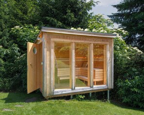 Sauna - Villa Ruah - the exclusive holiday home on the Weissensee (Weissensee)