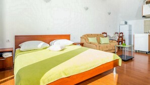 Ferros/tábuas de passar roupa, Wi-Fi, roupa de cama